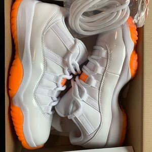 Women’s Jordan 11 Citrus Size 7